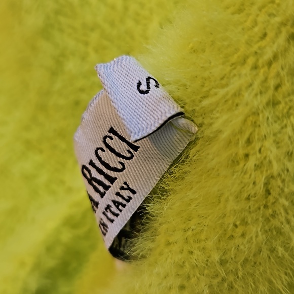 As New, Size 10-12 Luisa Ricci neon lime plush stretch half sleeve Teddy jumper - Picture 10 of 12